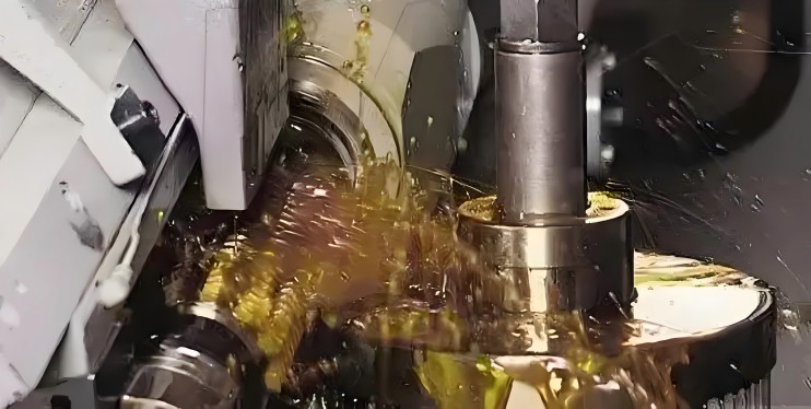【工业润滑】切削油粘主轴问题的解决方案